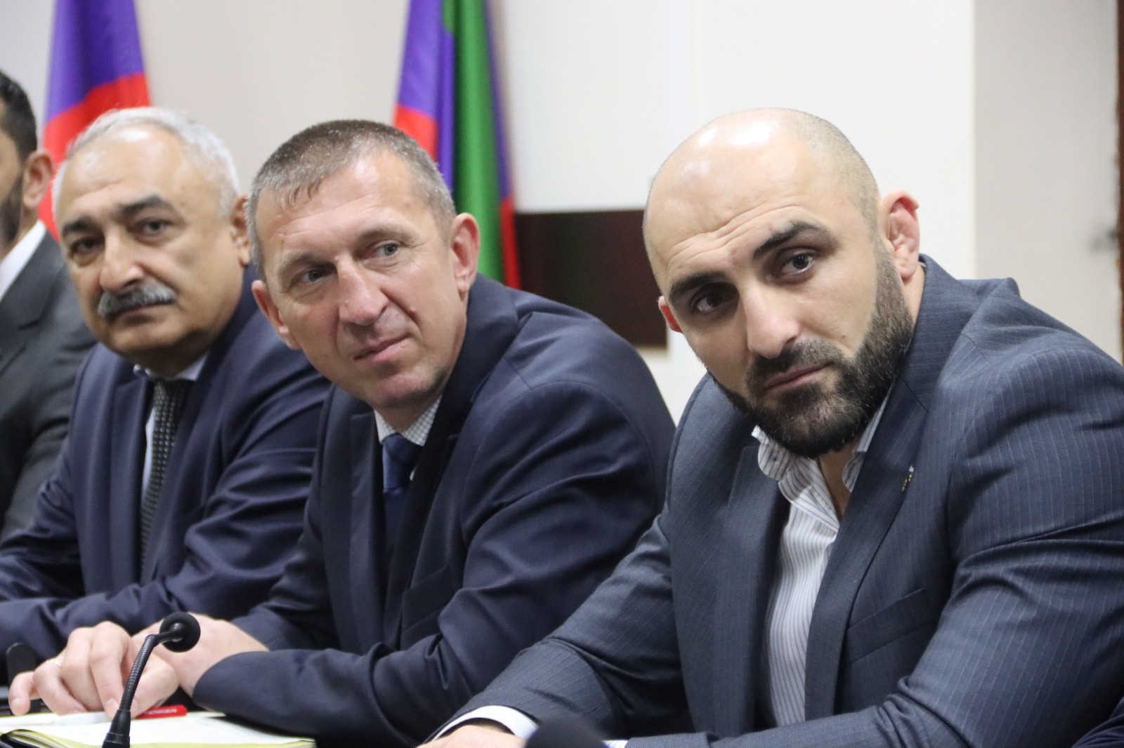 Открытый разговор. Темирлан Абуталимов встретился с участниками программы «Доблесть гор»